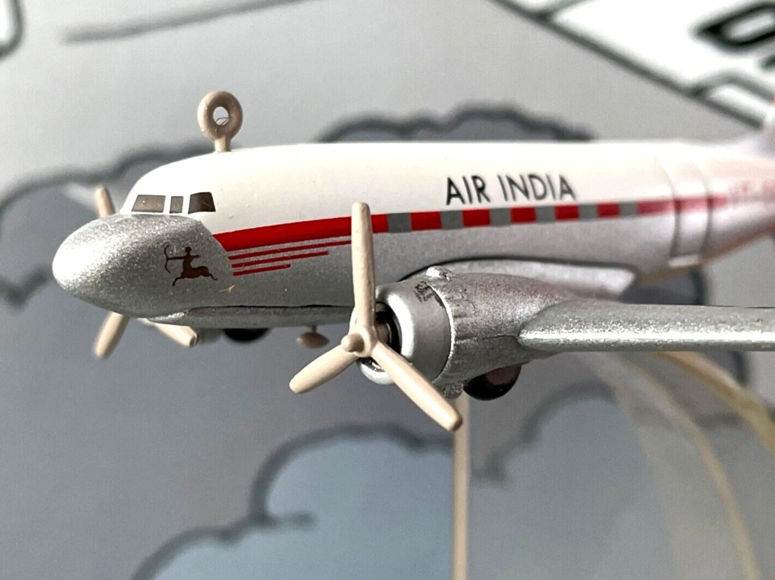 Hachette Tintin Plane #12 Douglas DC-3 Chang - Tibet Model Avion  Figure