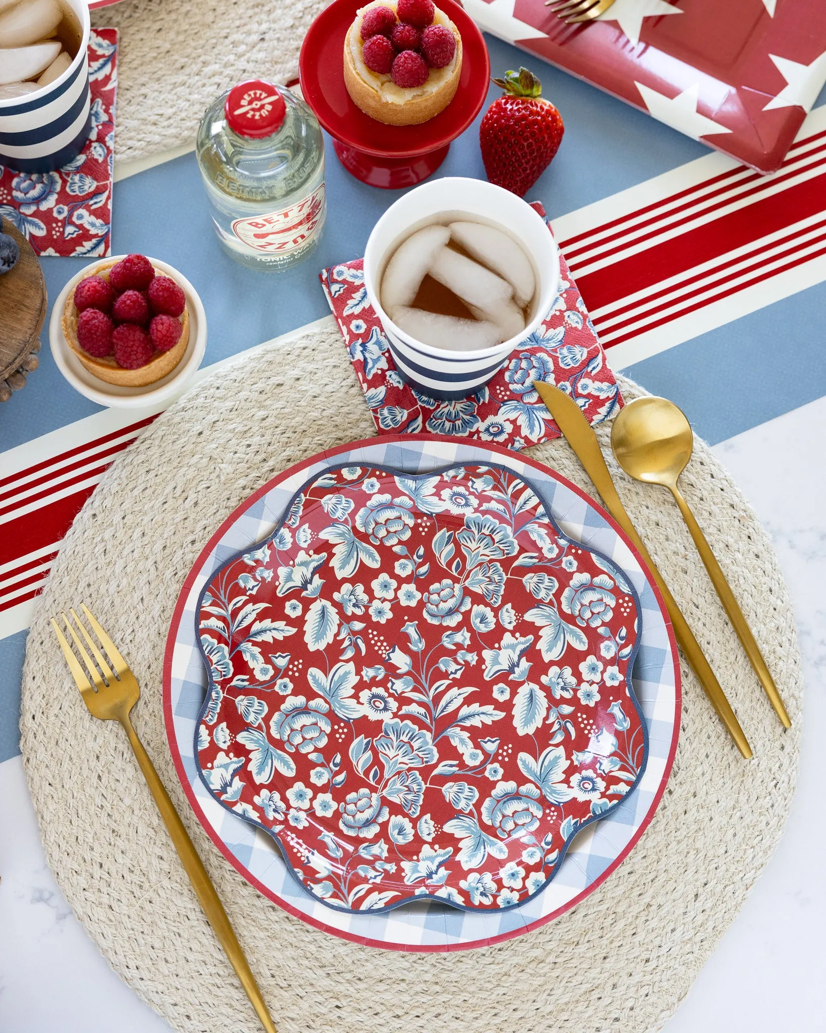 HAM1039 - Hamptons Floral Paper Cocktail Napkin