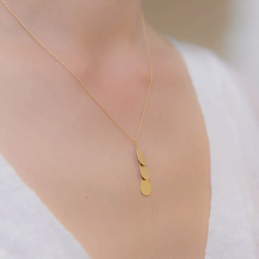 <!--NK900-->teardrop cascade necklace