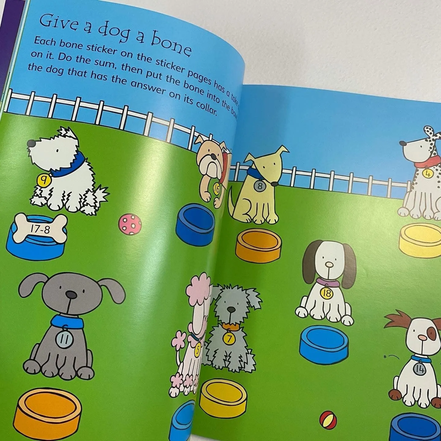 Taking Away (Usborne Sticker Maths)