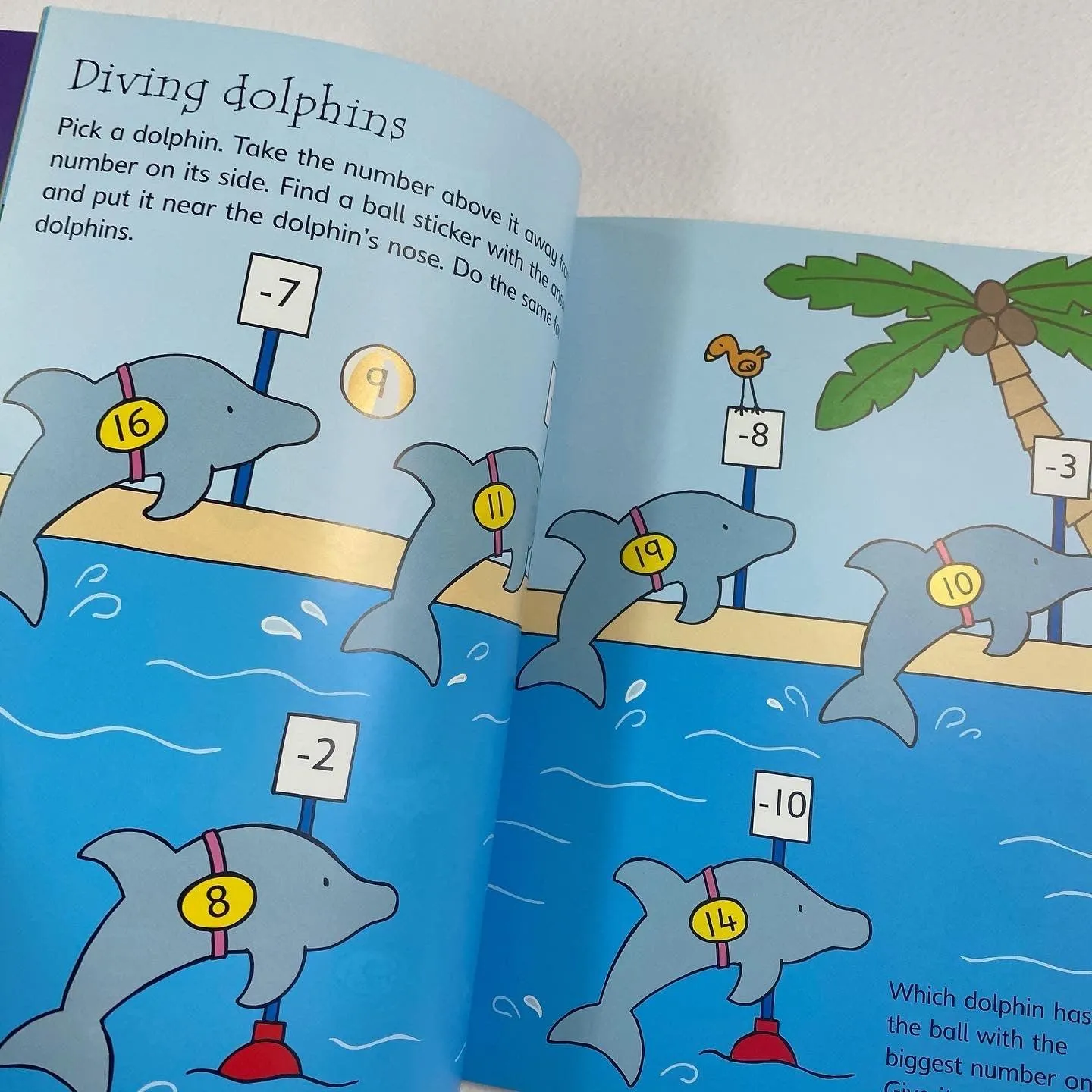 Taking Away (Usborne Sticker Maths)